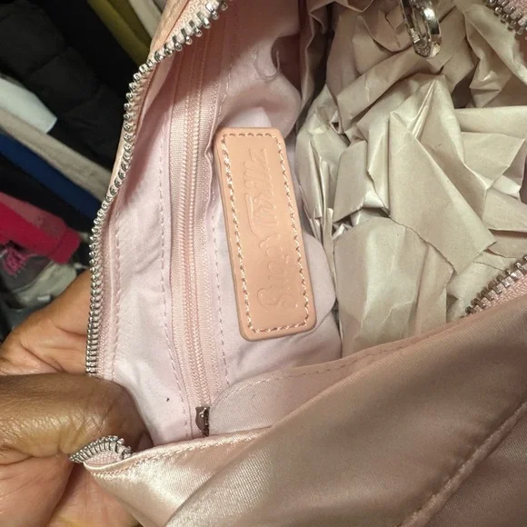 Sugar Thrillz Pink Bow Purse - Picture 8 of 8